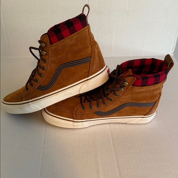 Vans Men's Tan High-Top Sneakers Limited Edition Red and Black Flannel Size 10 - Picture 3 of 7
